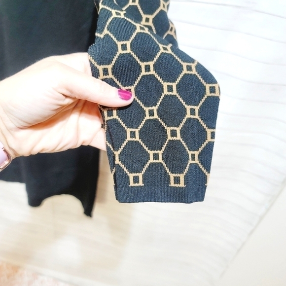 Carmen Marc Valvo Black and Tan Knit Sweater Dress, sz Large - Picture 4 of 7